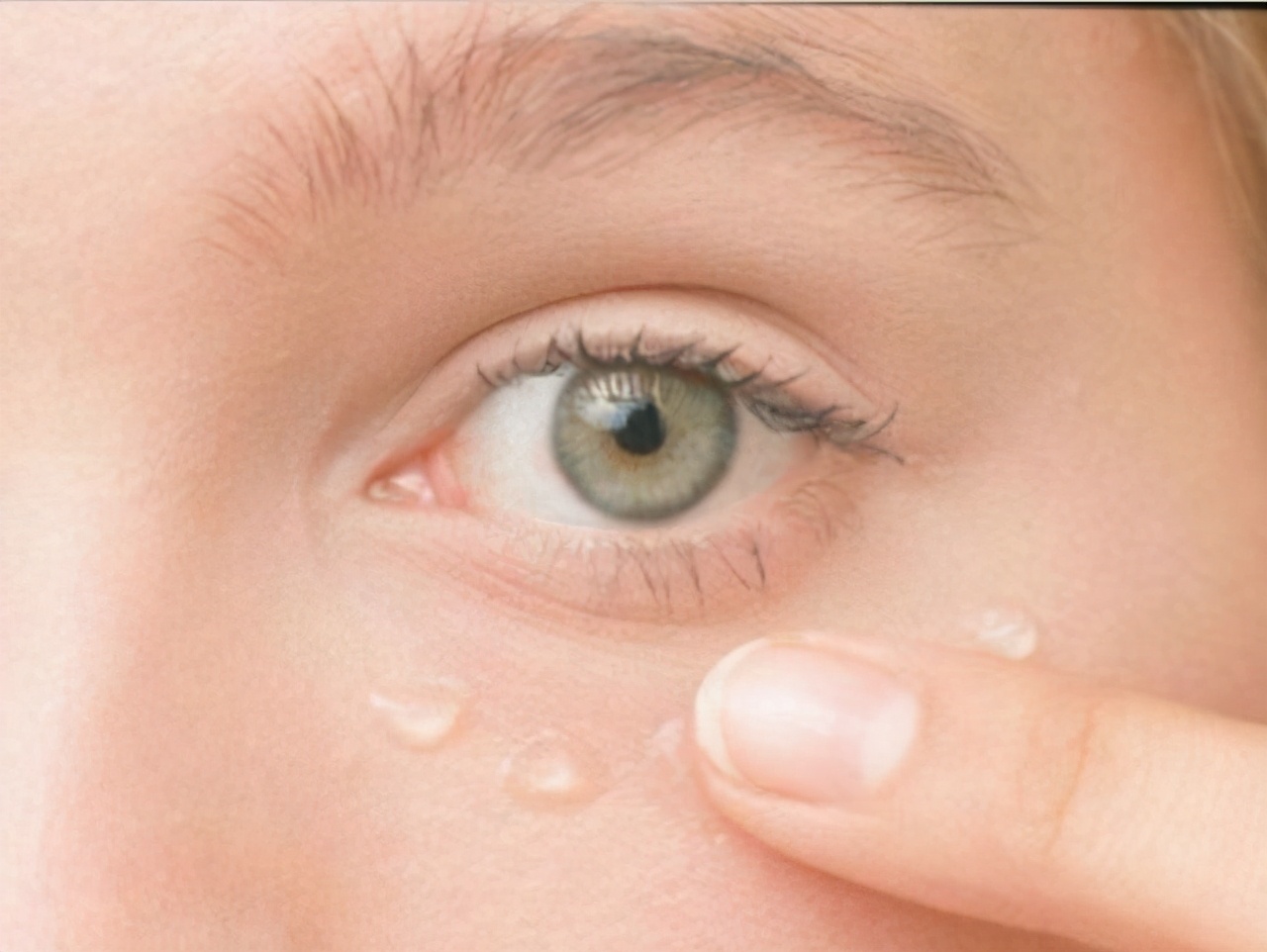 眼霜排名平价十大公认好用的眼霜 (眼霜哪款才是真正有效好用)