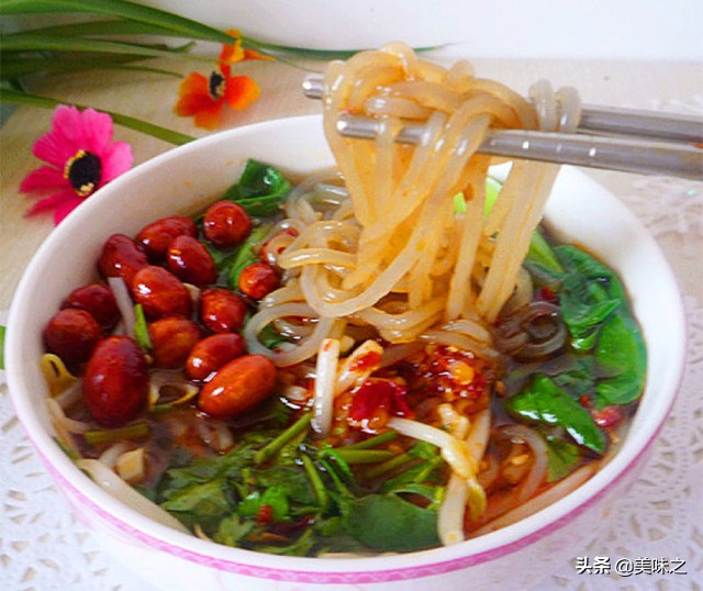 酸辣粉又酸又辣的做法,酸辣粉怎么做又酸又辣还超级好吃