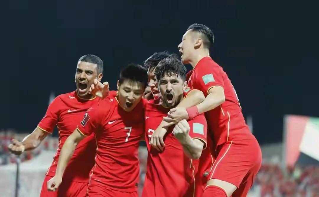 国足vs阿曼李铁换人失误吗,世预赛12强赛国足李铁换人