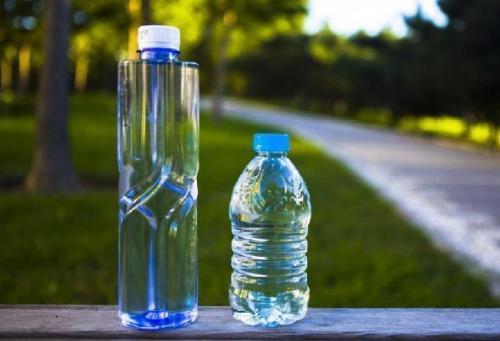 自来水里有藻类对身体有什么危害,自来水有水垢常喝会肾结石吗