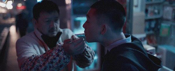 哭晕在影院！没明星没流量的“三无电影”，凭什么封神？