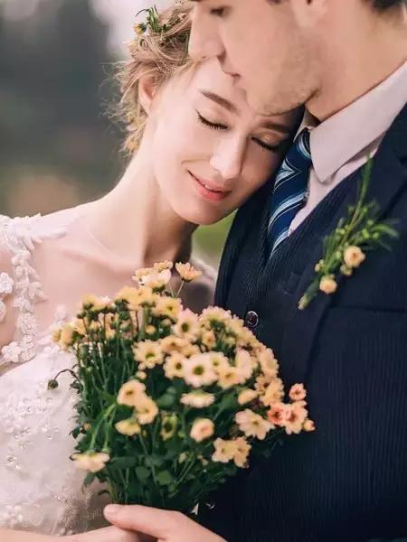 不同价位婚礼主持人区别,不同婚礼主持人的区别