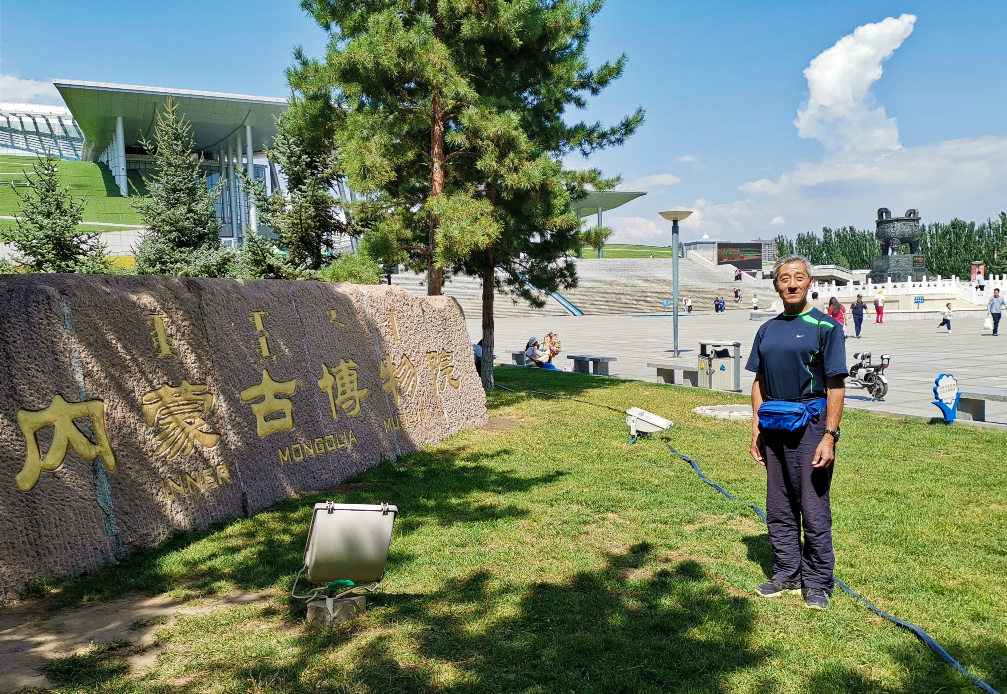 65岁的老人自己去旅游,60岁老人独自旅游