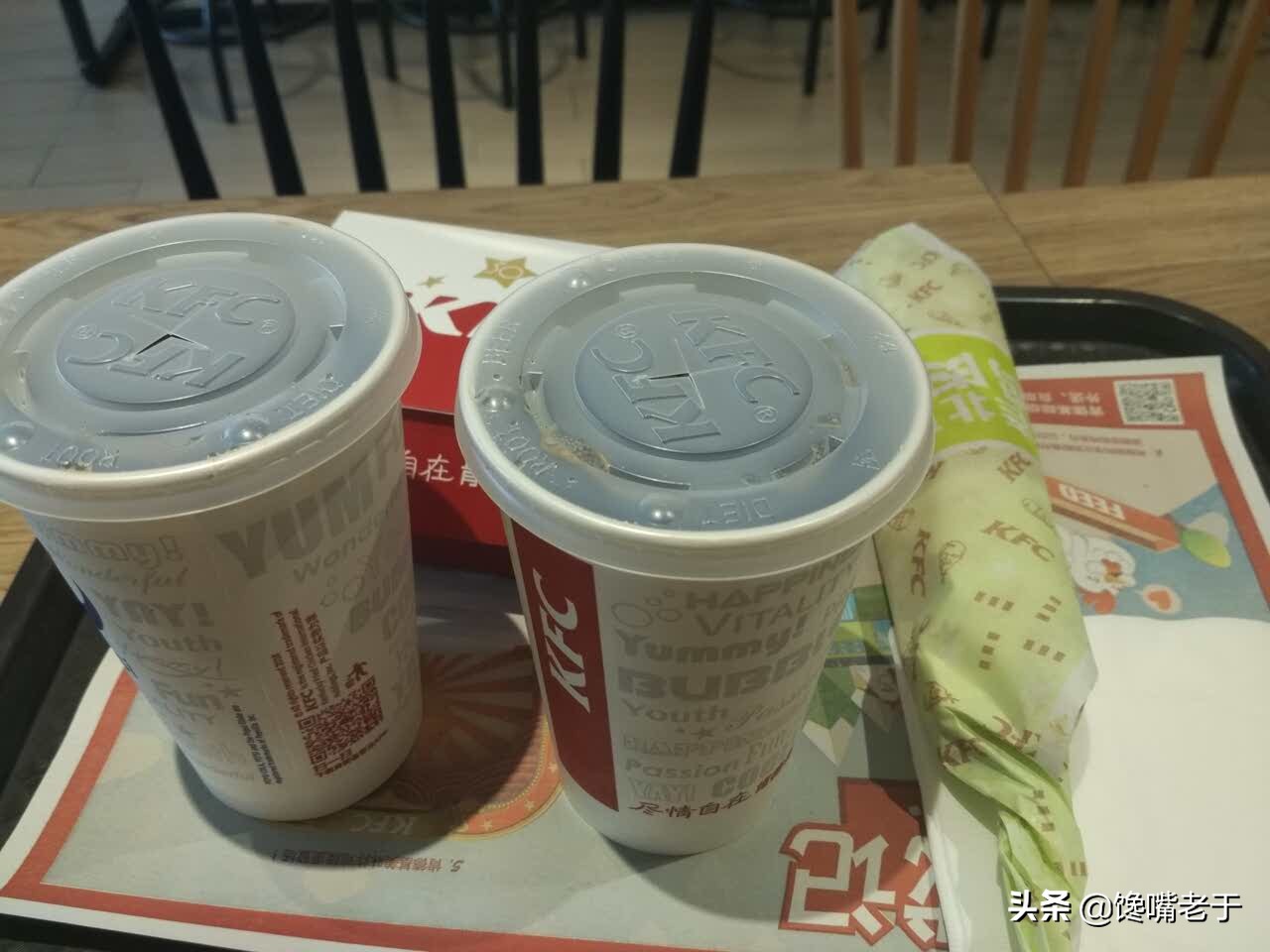 吃肯德基番茄酱挤哪里,吃肯德基番茄酱挤哪