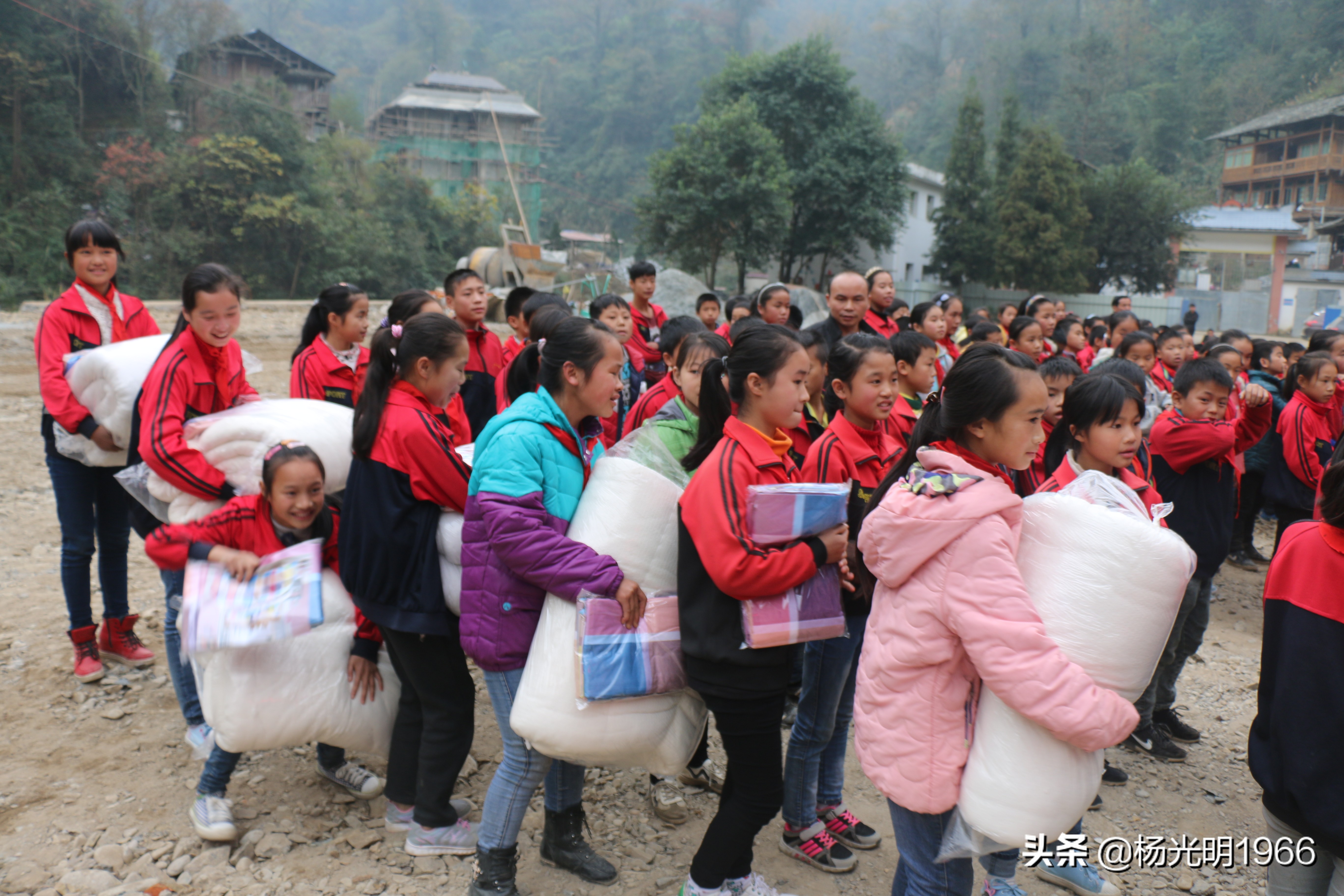爱在苗乡女声完整版,爱在苗乡苗语版完整