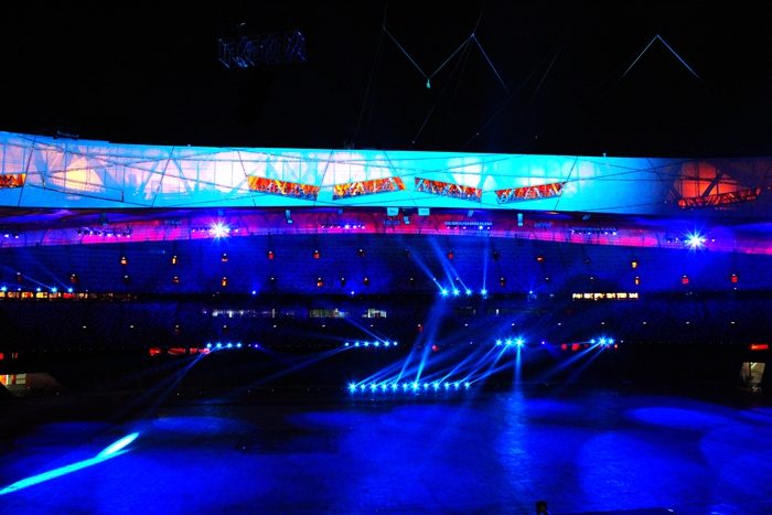 国家奥体中心灯光秀,鸟巢朝阳灯光节
