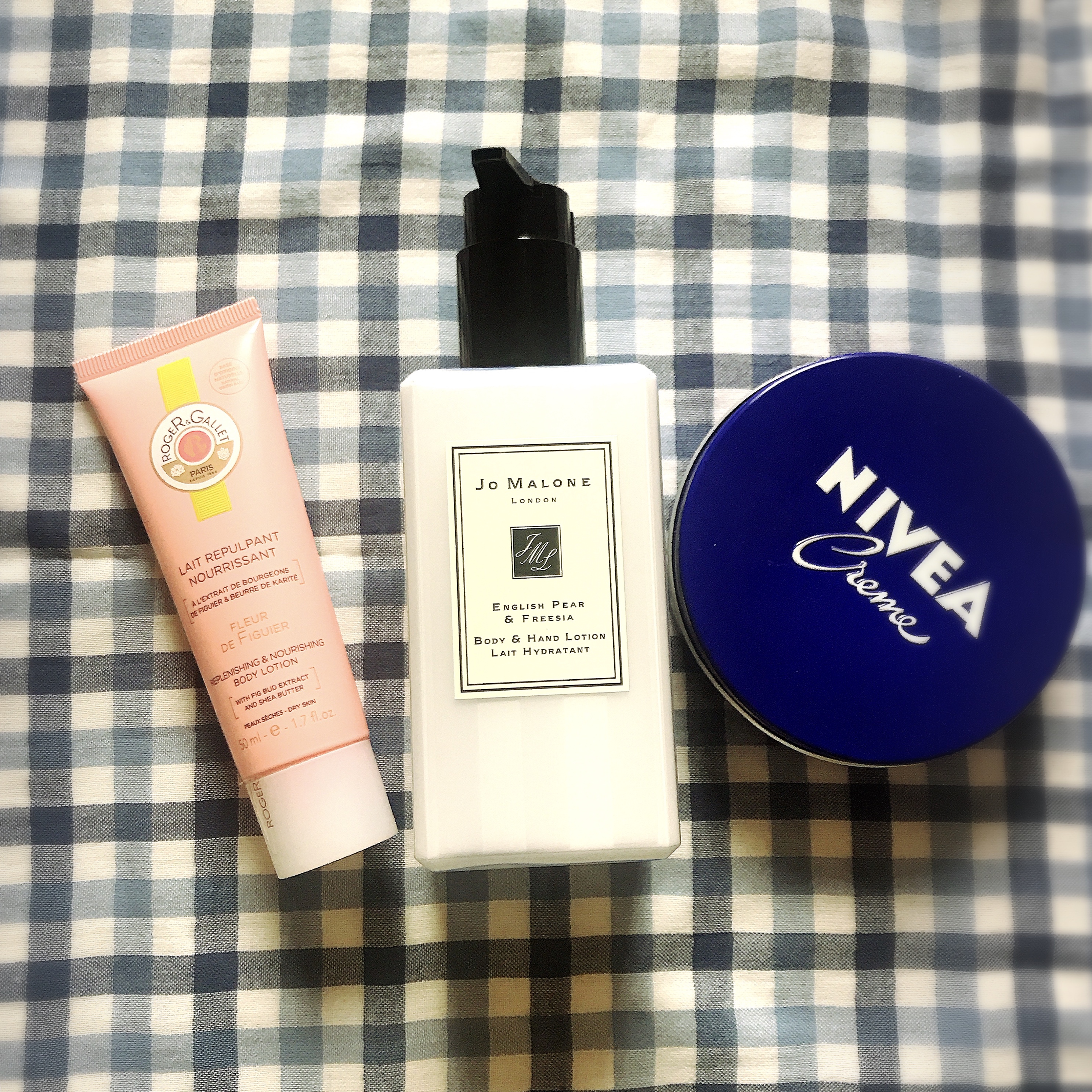 20-30岁补水抗老护肤品推荐,适合年轻肌肤的护肤品抗老化的