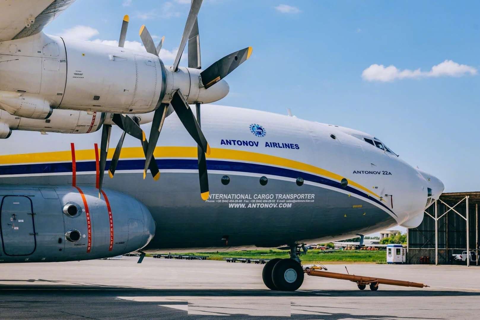 苏联安22巨型运输机,世界上最大的飞机安22运输机