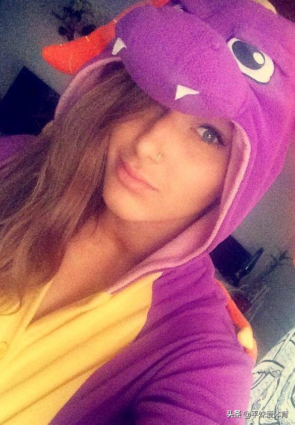 nxt雷亚里普利身材,夏洛特弗莱尔vs雷亚里普利nxt冠军