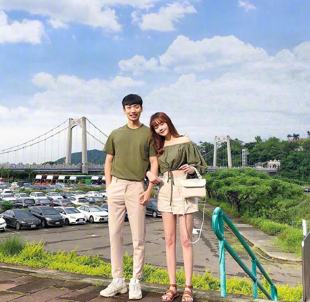 韩国情侣装搭配 (情侣装秋季搭配高级韩国)