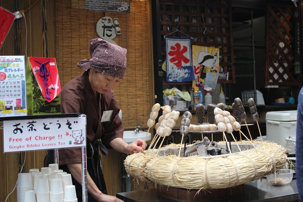 日本糯米团子怎么吃,制作简单又好吃的日本美食