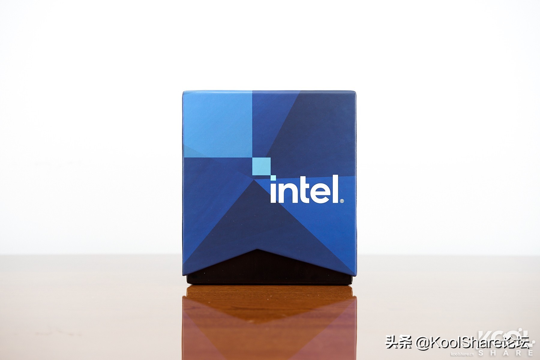 英特尔第10代i5酷睿处理器,最新的英特尔酷睿处理器