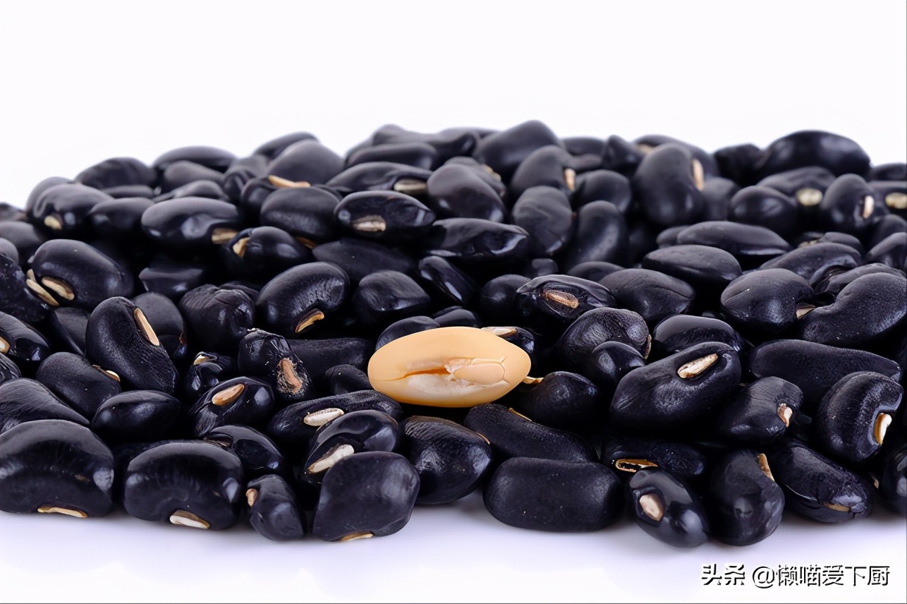 为什么绿心黑豆比黄心黑豆价格高,黄心黑豆和绿心黑豆哪个做豆浆好
