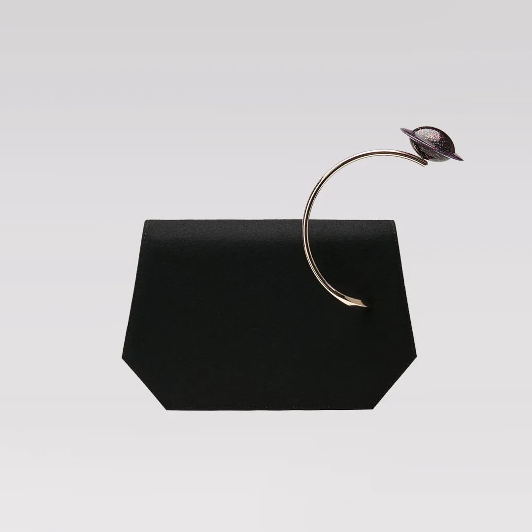 KrisXu：一个被UFO带来的国内设计师品牌包