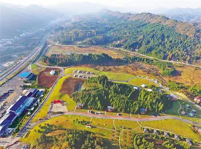 创投市场解读：中国高速服务区，被忽略的...万亿生意的启示