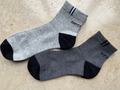 哪些牌子的袜子适合老年人穿,适合老年人的松口袜