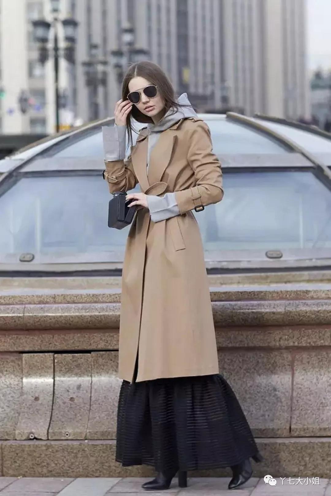 秋冬一定要穿出时髦贵气感,今年秋冬最时髦的颜色搭配