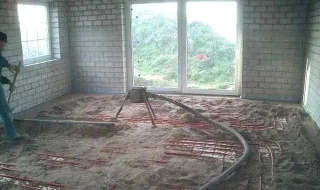 墙体潮湿用什么涂料可以防潮,自建房墙体潮湿怎么解决