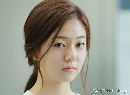 周冬雨单眼皮搭配,韩国单眼皮女明星眼妆金高银