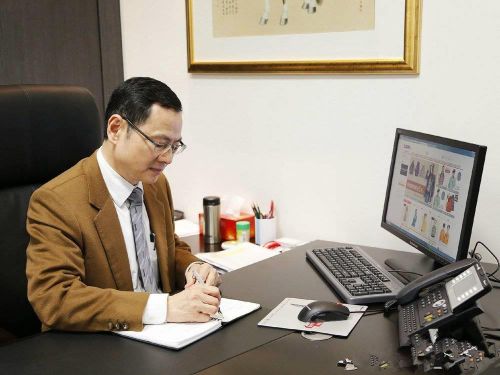 苏宁换帅，继承者不是“太子”张康阳，上位者“黄明瑞”何许人也