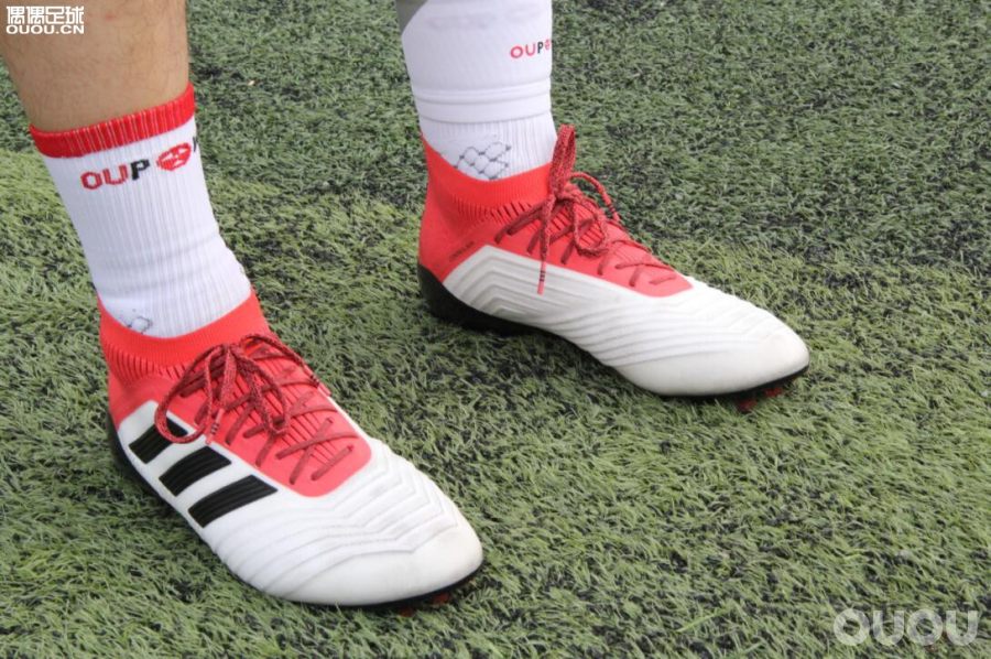 阿迪达斯predatorfreak.3测评,阿迪达斯predator20.4怎么样