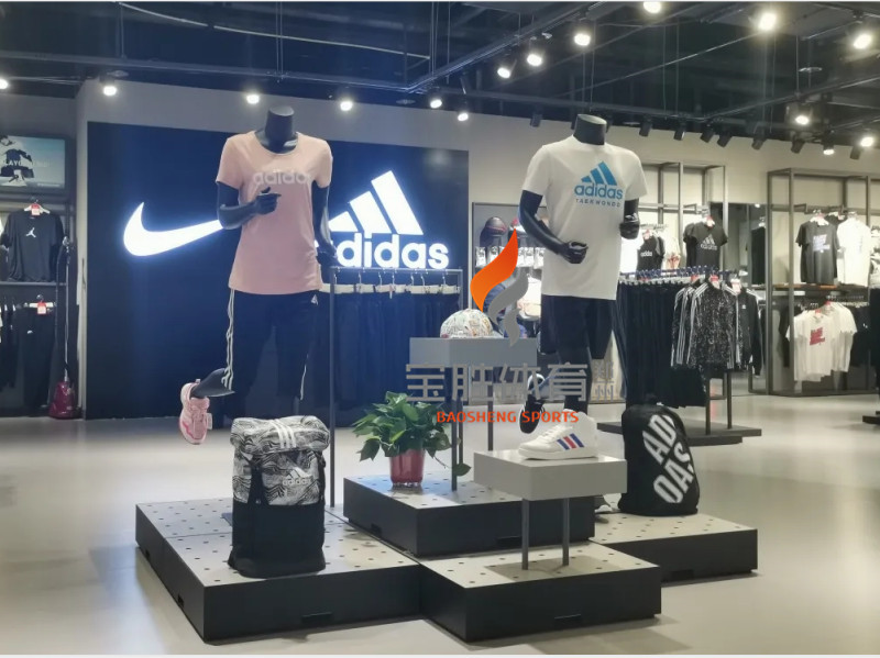 阿迪达斯加盟店铺折扣是多少,阿迪达斯折扣加盟热线