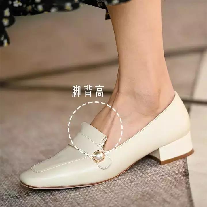 在商场买鞋穿了磨脚怎么办,为什么穿鞋总磨脚后跟鞋底