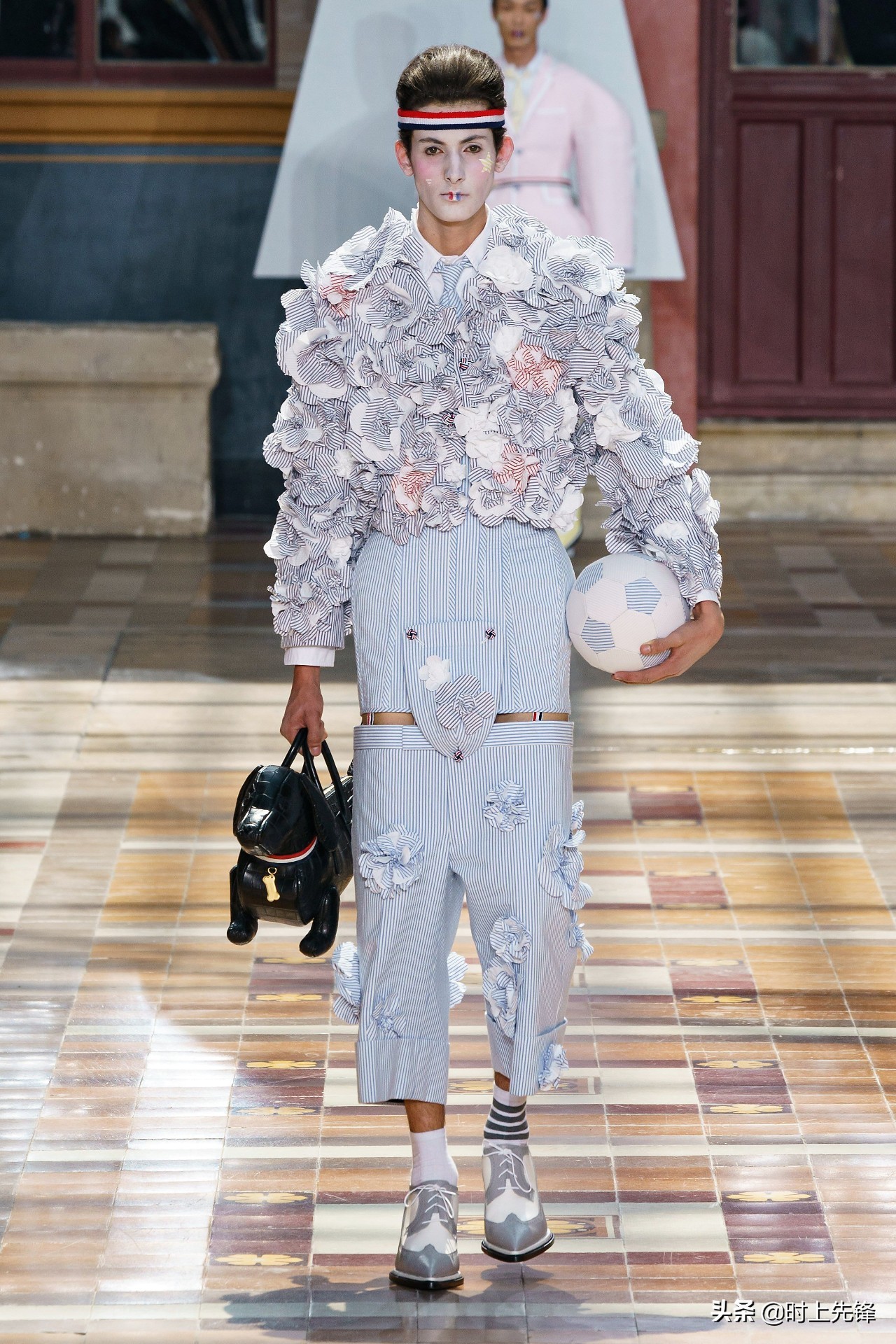 thombrowne男装走秀视频,thombrowne男装秀
