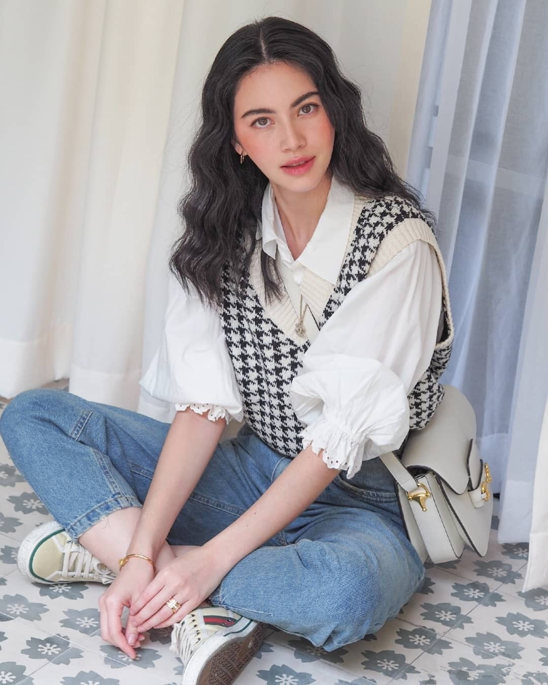 鍗佷嚎濂崇帇,浜夸竾濂崇帇褰掓潵涔拌溅鍚庣画