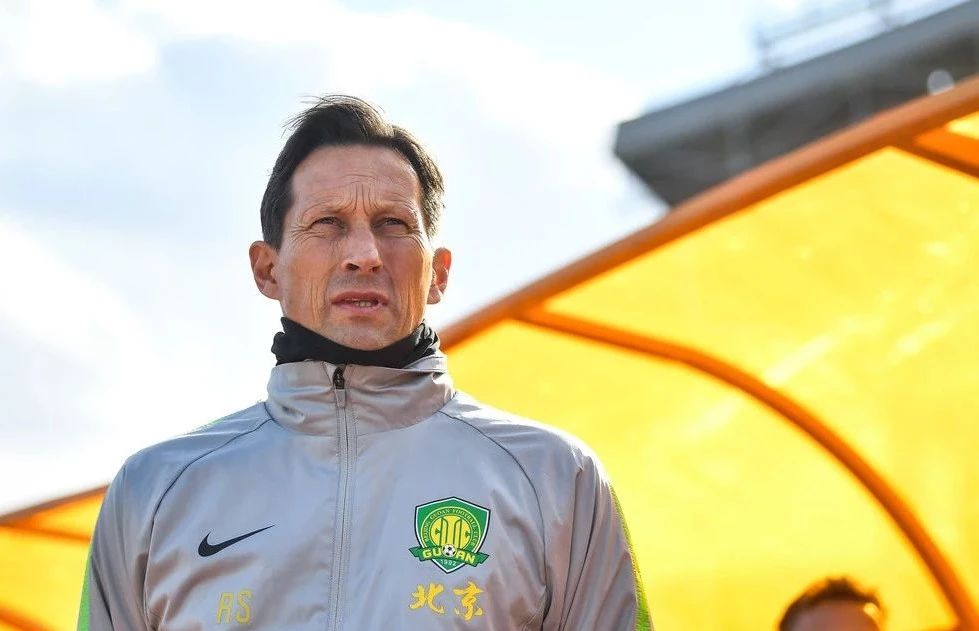 姹犲繝鍥藉拰鏉庡彲姣旇禌瑙嗛,鏉庡彲鍦轰笂琛ㄧ幇