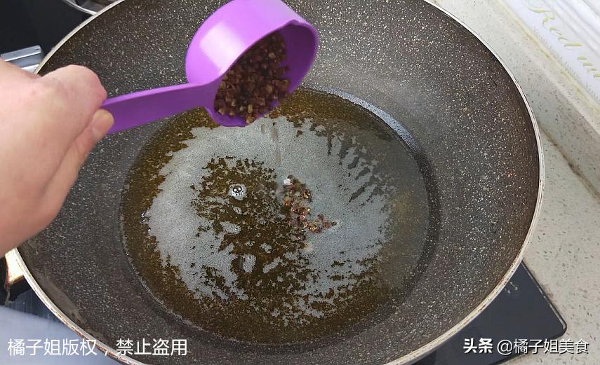 炸辣椒油最正确的做法,辣椒油怎么炸最香最红最简单