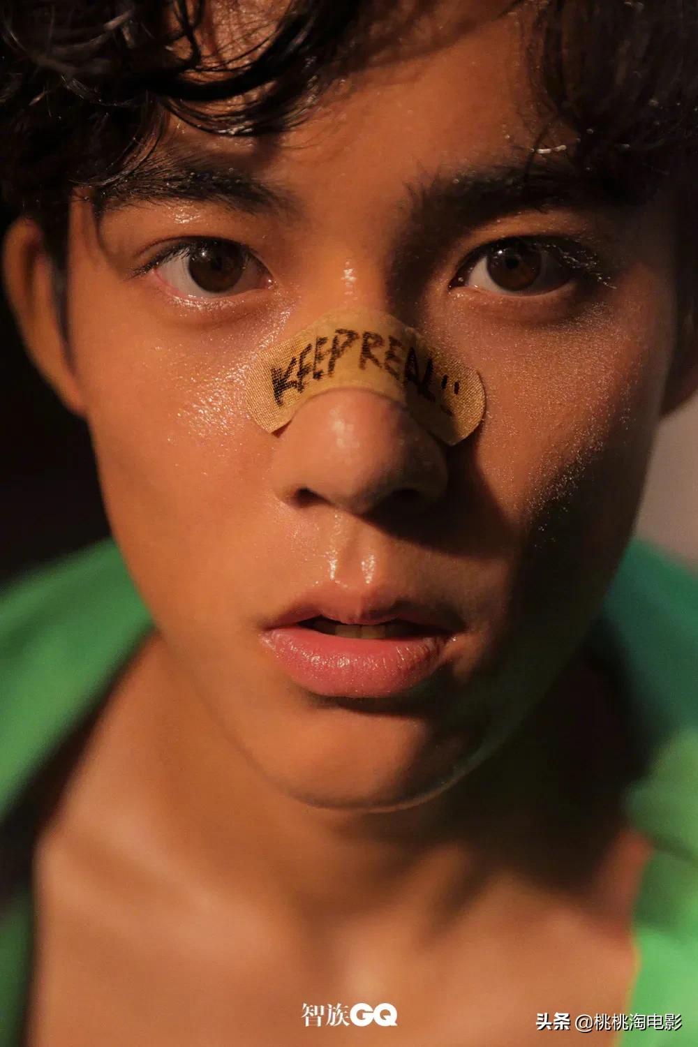 李嗣镕帅气足球视频,李嗣镕踢球视频照片