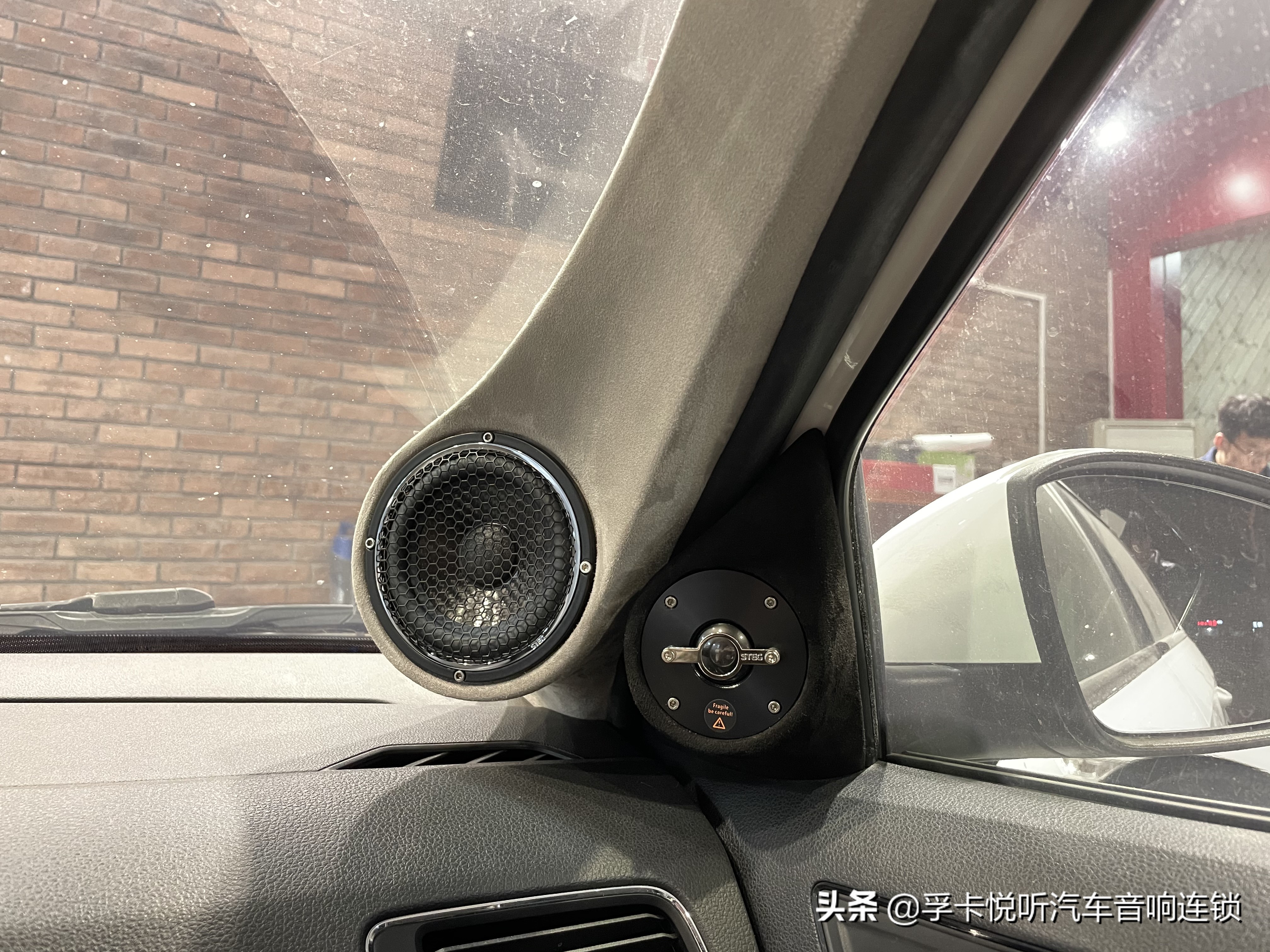 音响改装汽车音响贵,大众朗行音响改装家用效果图