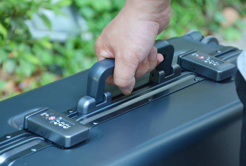 地平线8号旅行箱测试,地平线8号power旅行箱测评