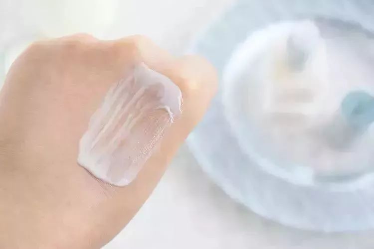 十大公认美白隔离三合一,隔离推荐抚平毛孔均匀肤色