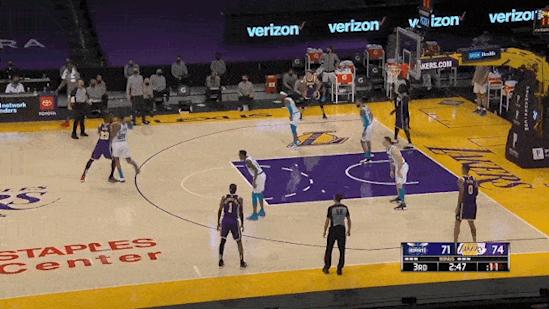 库里和东契奇起冲突解析,nba东契奇跳远犯规