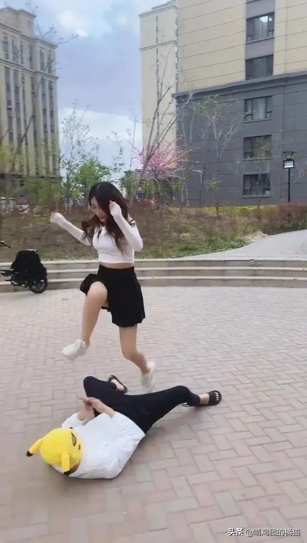 男朋友问我要不要吃东西咋回复,男朋友问我要不要吃夜宵怎么回复