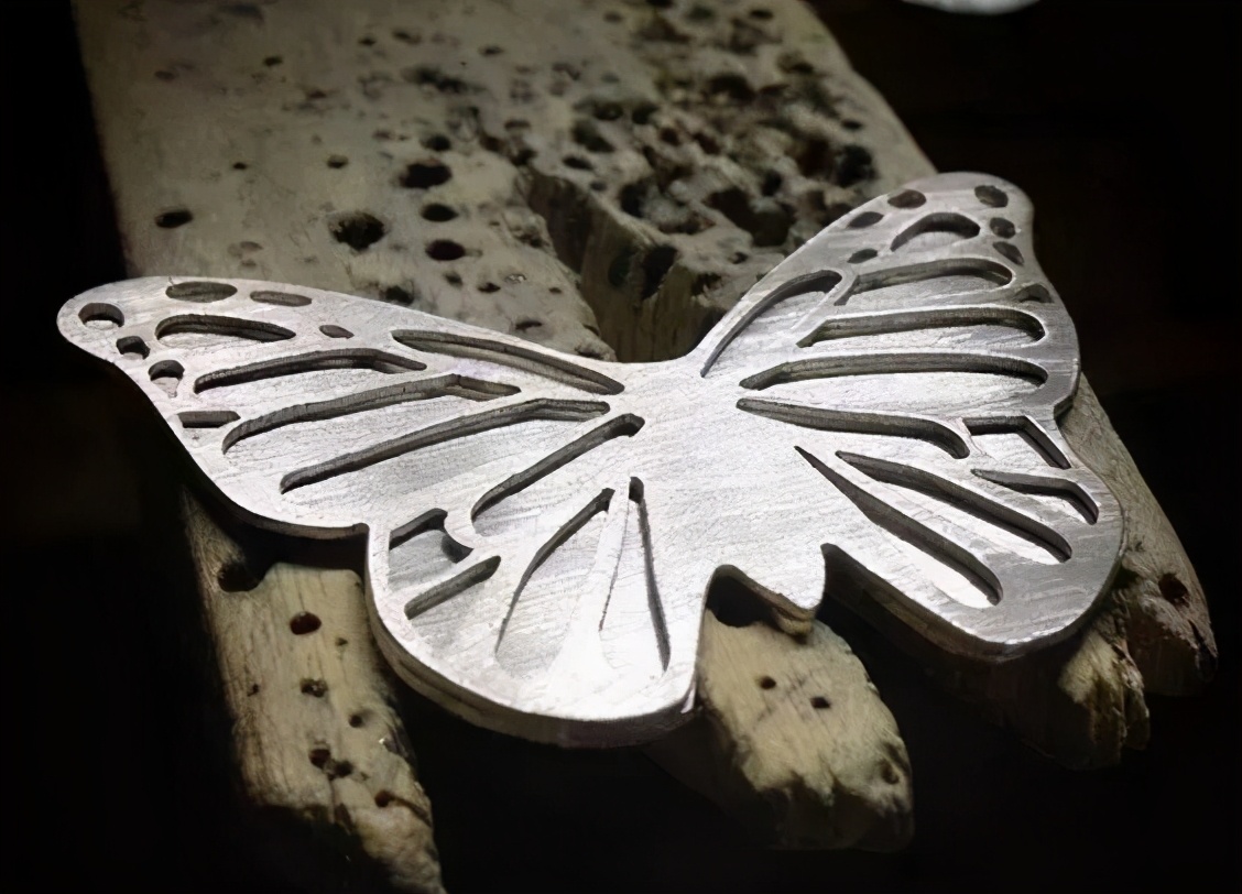 质感细腻的古法与珐琅工艺,中国传统珐琅工艺技法