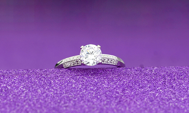 国外品牌钻戒哪个牌子最好,一万左右钻戒品牌哪个性价比高