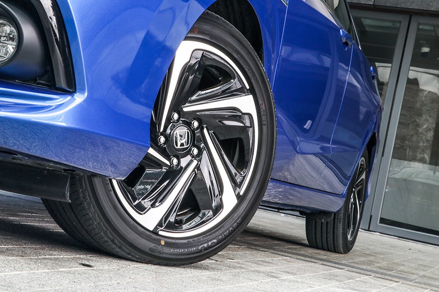 本田享域1.5混动净享版用车感受,堵车不给油费油吗