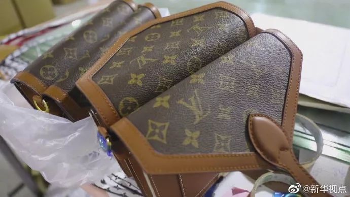 奢侈品上的包是真的吗,迪拜买的名牌包是正品吗