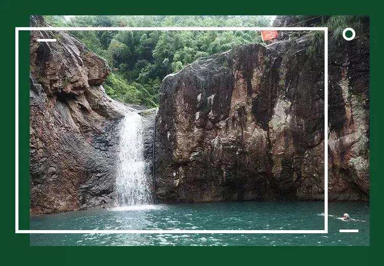 Mounster联手HikingLover户外俱乐部，借溯溪带你领略硬核户外