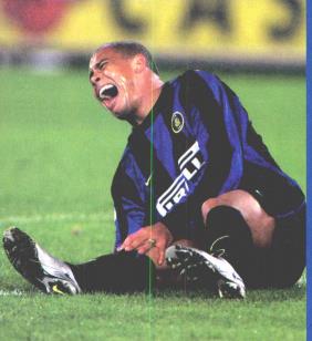 足球初恋系列全集,罗纳尔多足球档案解密