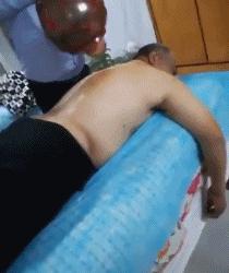 社会丨撞树、火烧、上吊…我国中老年硬核养生法，究竟有多野？