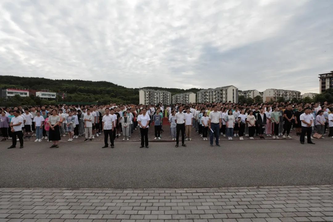 北川中学的教室,北川中学新校区照片