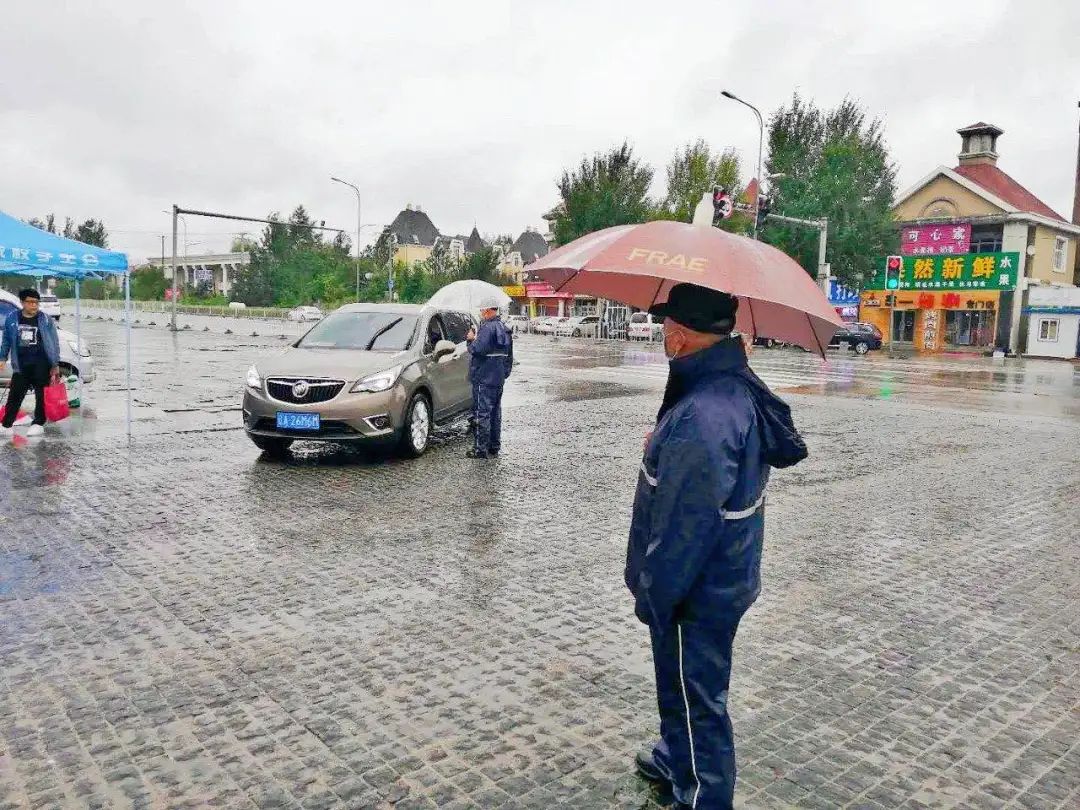 绿岛“背影”|这些瞬间，因为有你而更温暖难忘！