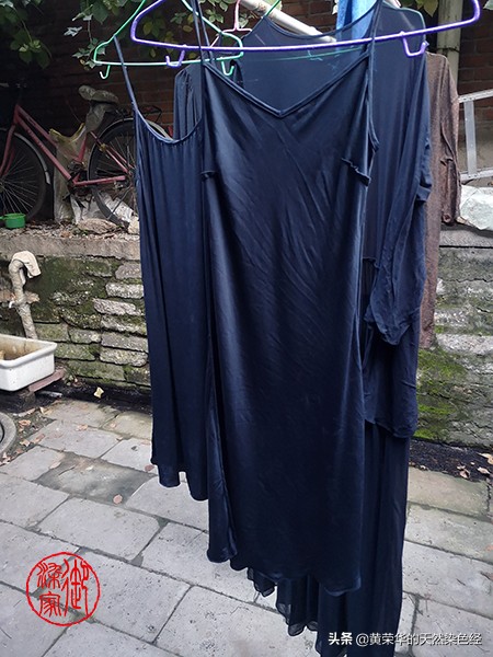 黑色桑蚕丝裙子什么时间穿,纯植物染色100%桑蚕丝连衣裙