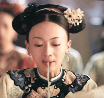 到底是戏如人生还是人生如戏呢,到底是戏如人生还是人生如戏