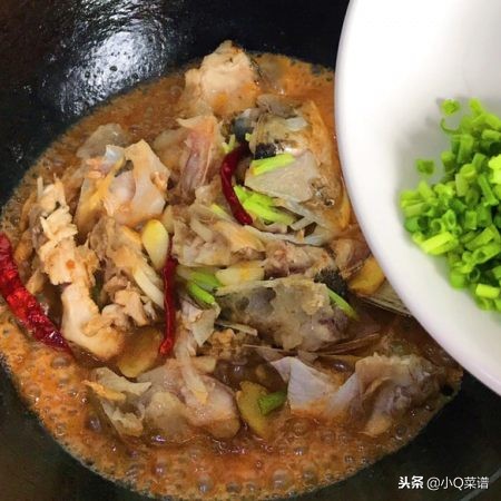 干锅鱼头家常做法简单又好吃,干锅鱼头的做法大全图解窍门