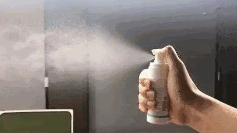 消毒液入眼有事吗,消毒液溅到眼里有事吗